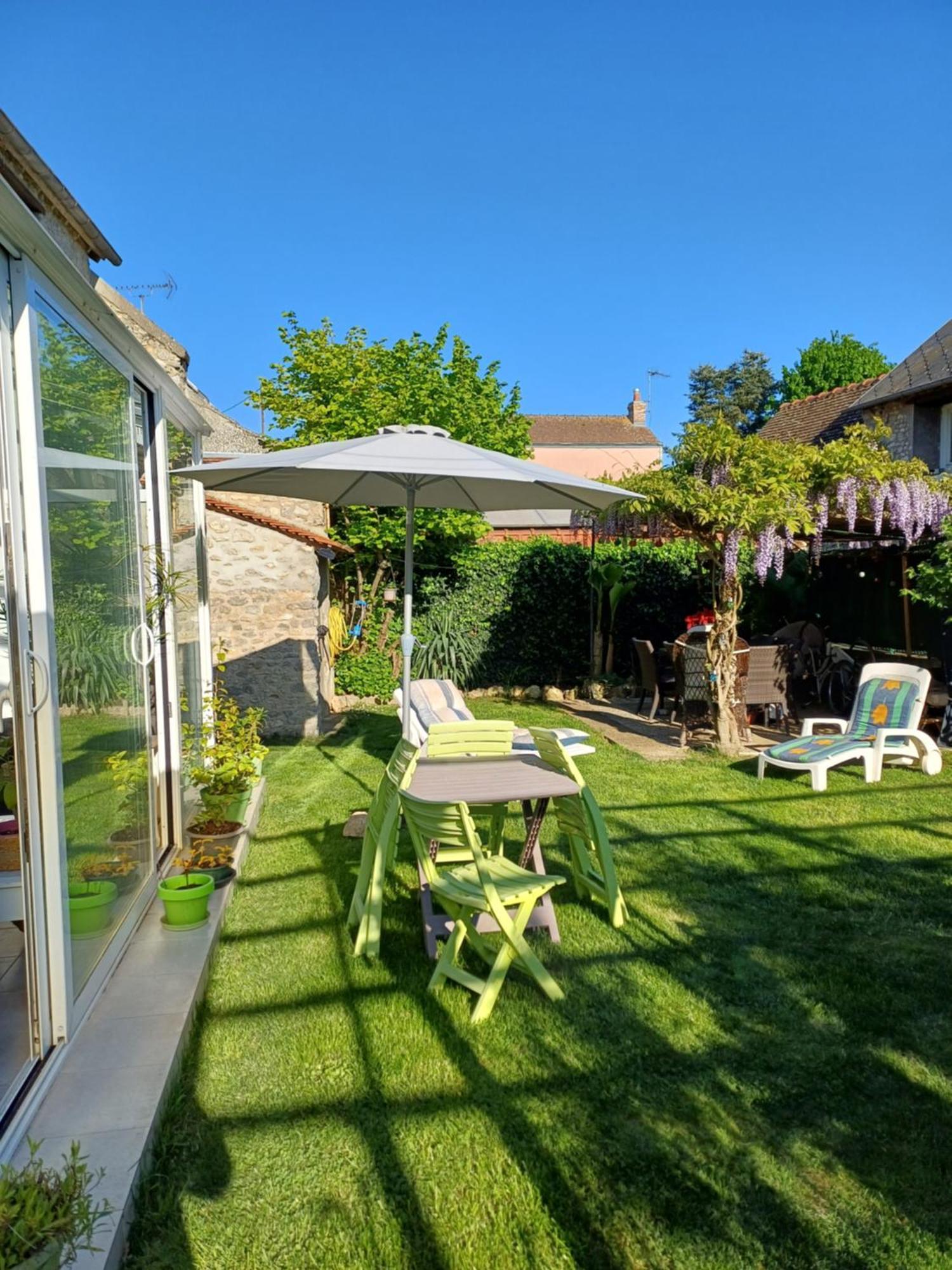Aline Et Dim Bed and Breakfast Mereville  Exteriör bild